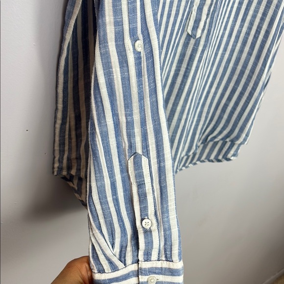 Lucky Brand Flawed Modal Blend Blue and White Half Button Up Blouse Size M - Picture 5 of 12